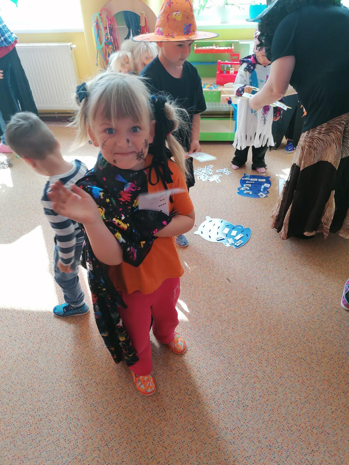 Čarodějnický rej v MŠ :-) - 80