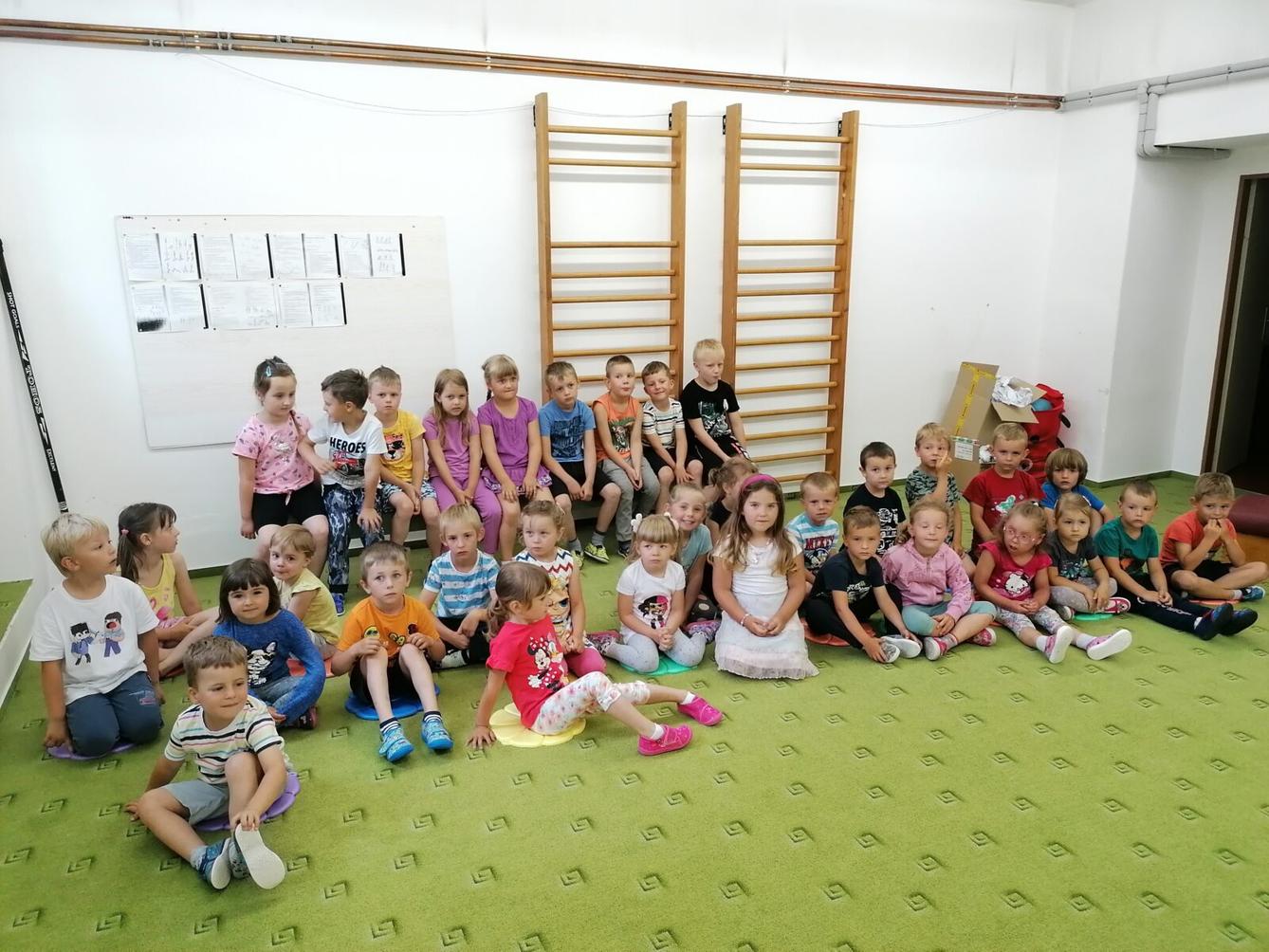 Divadélko "U DVOU SLUNCÍ" - 2