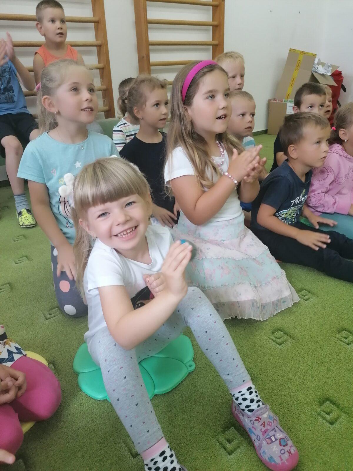 Divadélko "U DVOU SLUNCÍ" - 24