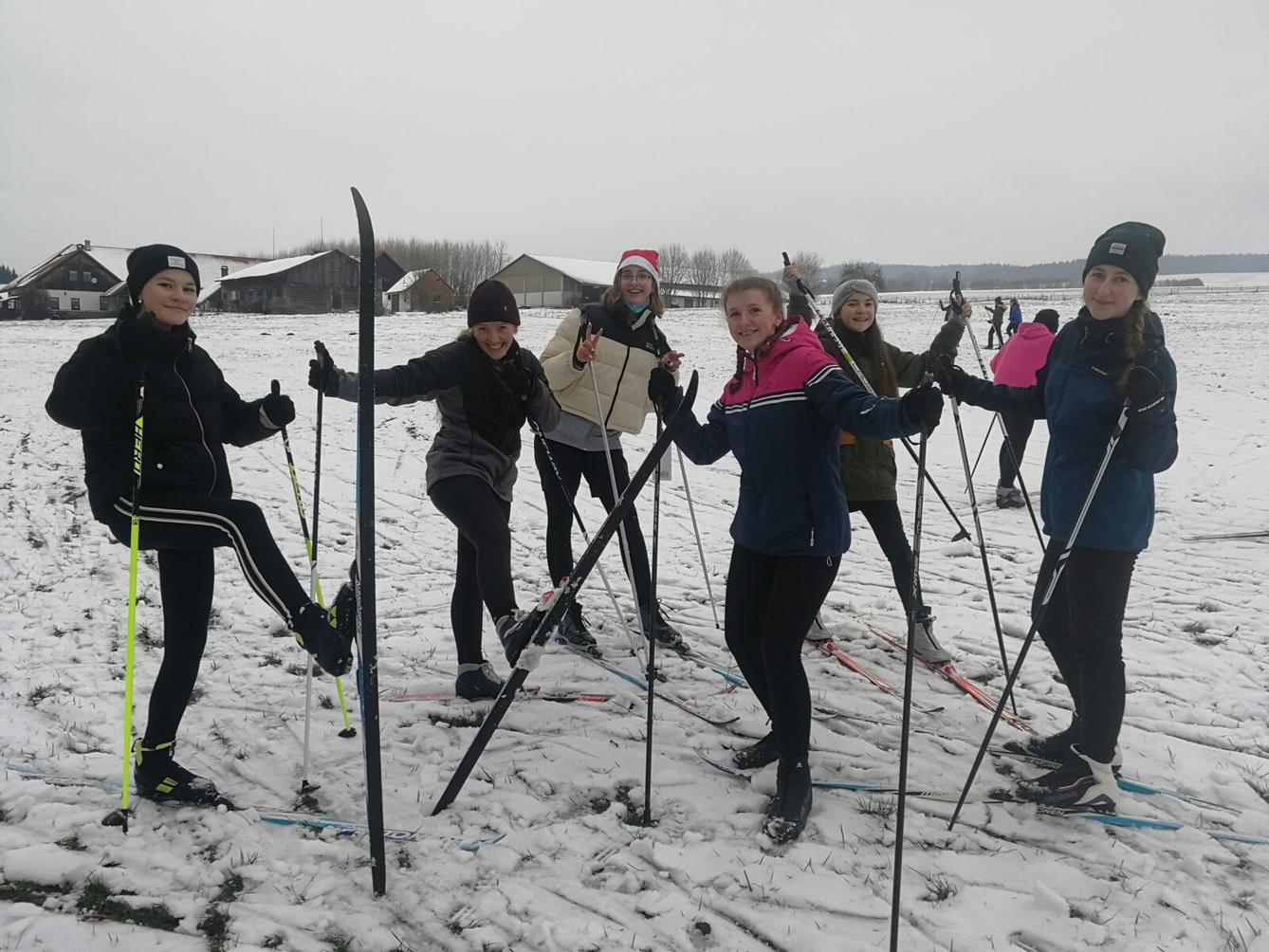 Děvčata na běžkách :) - 2