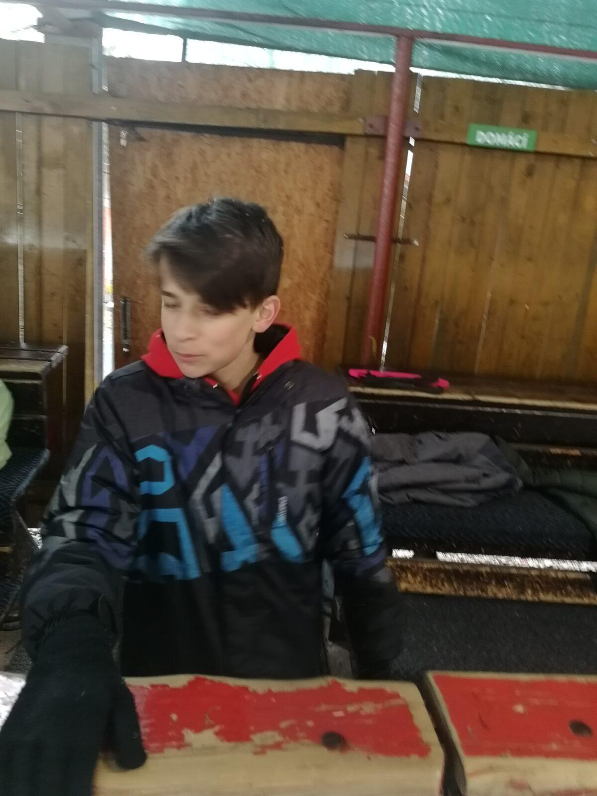 Osmáci a deváťáci na ledě - 31.1. - 15