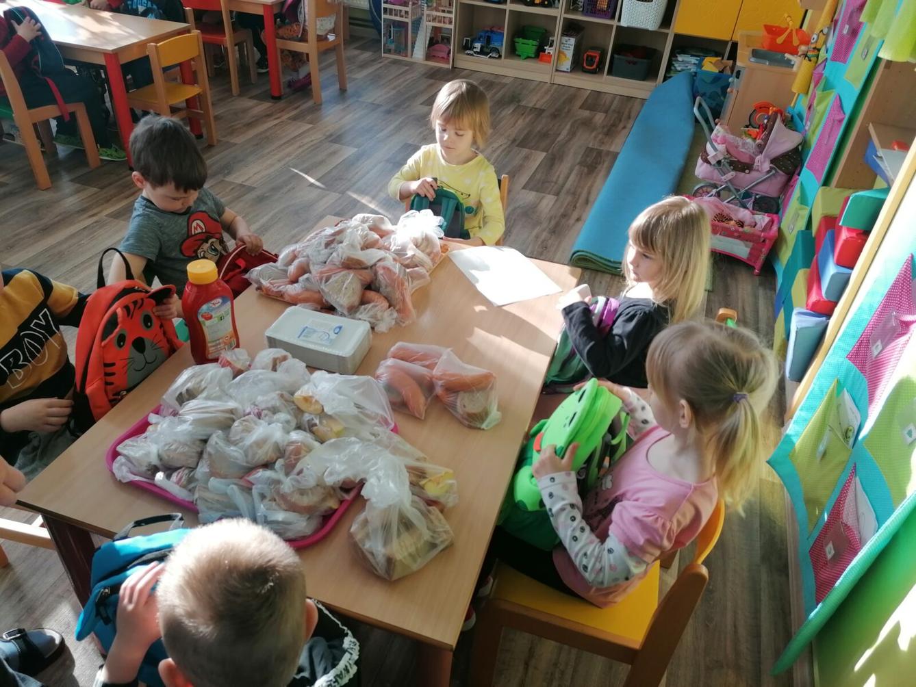 Čarodějnický týden v MŠ :-) - 69