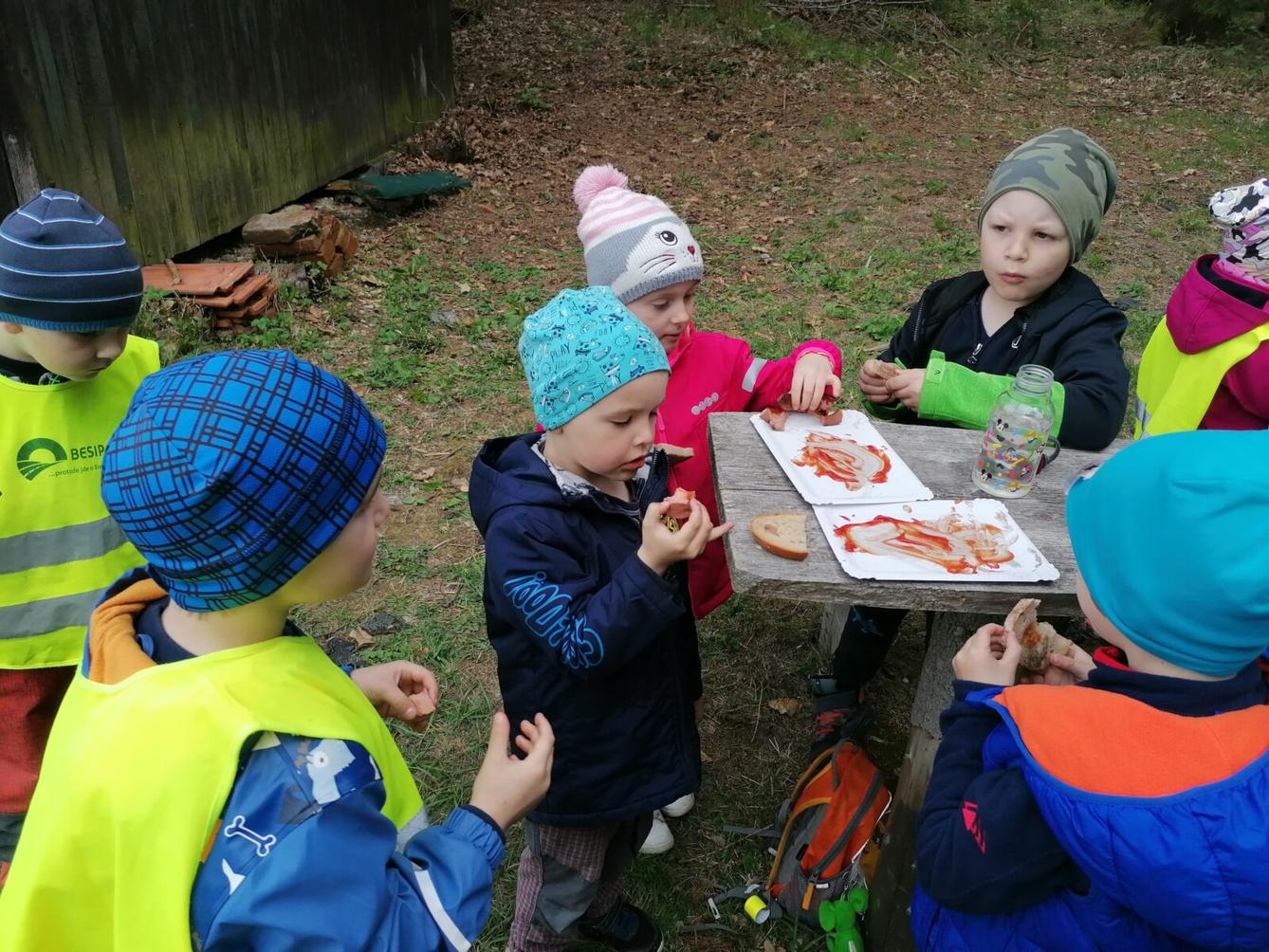 Čarodějnický týden v MŠ :-) - 122