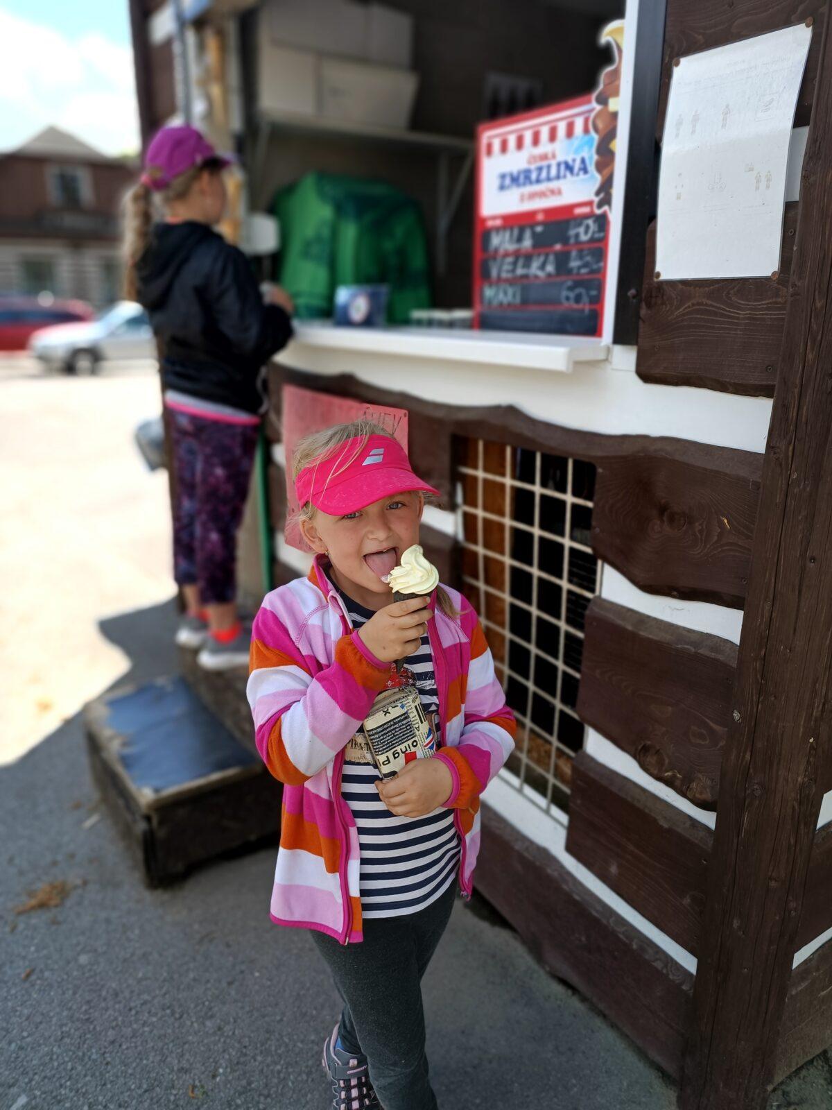 TLAPKY - České  Libchavy - 70