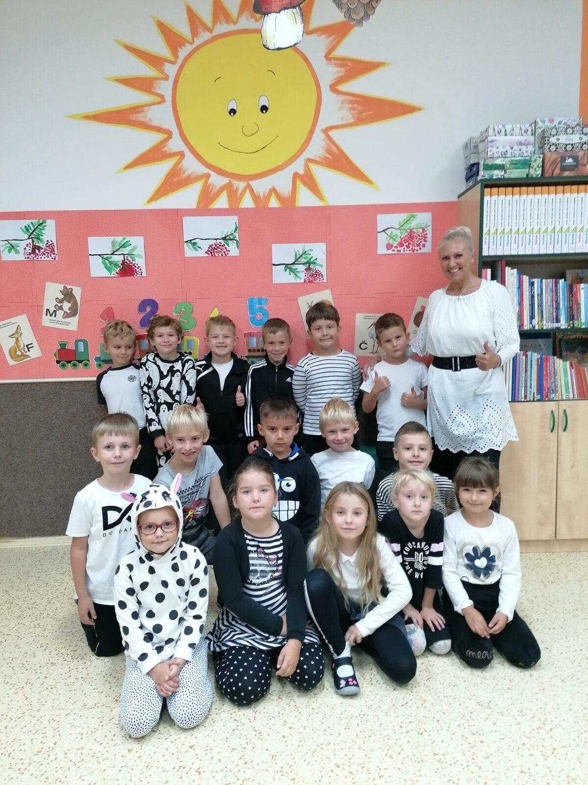 Barevný týden - černá a bílá - 1