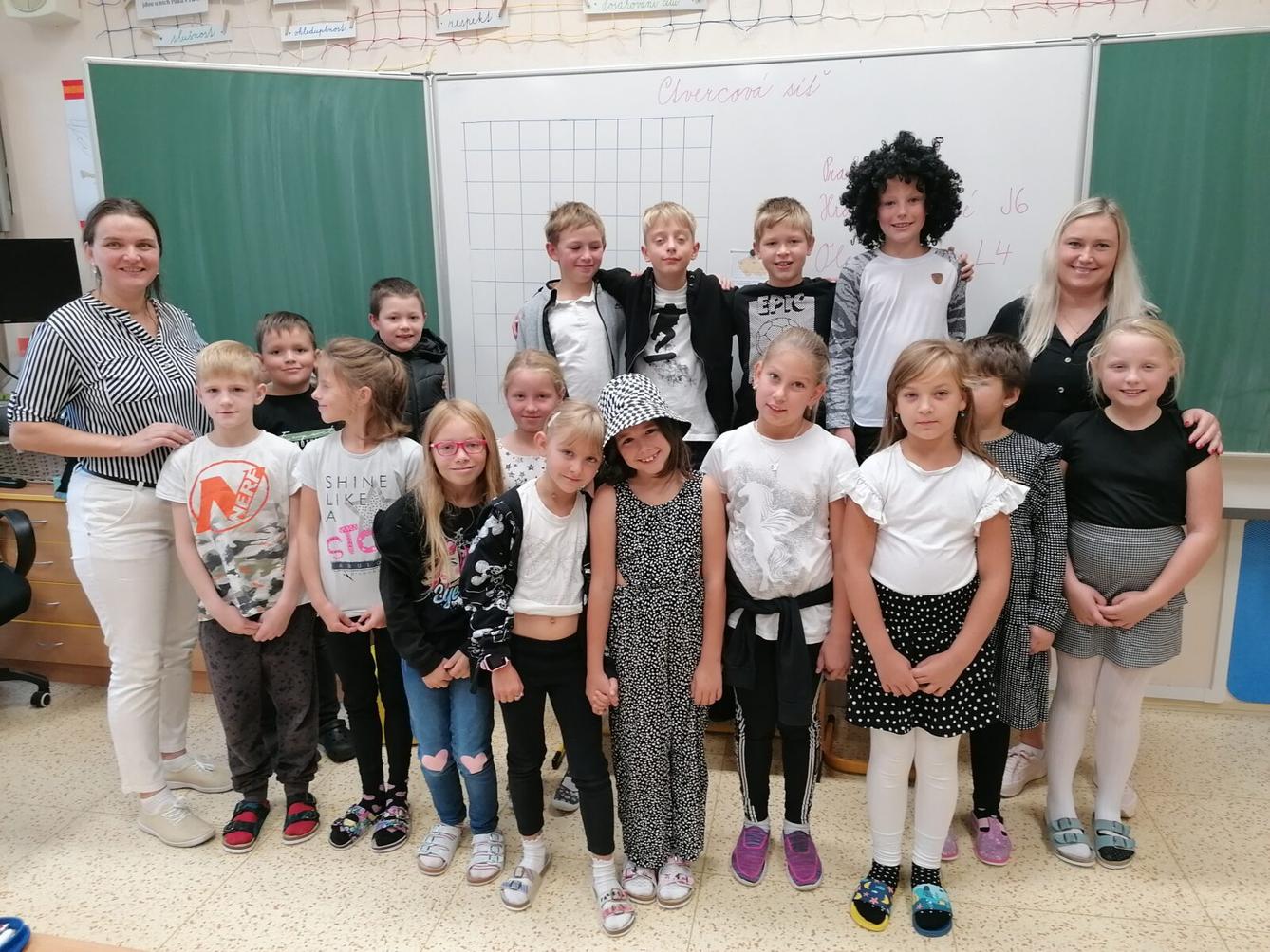 Barevný týden - černá a bílá - 4