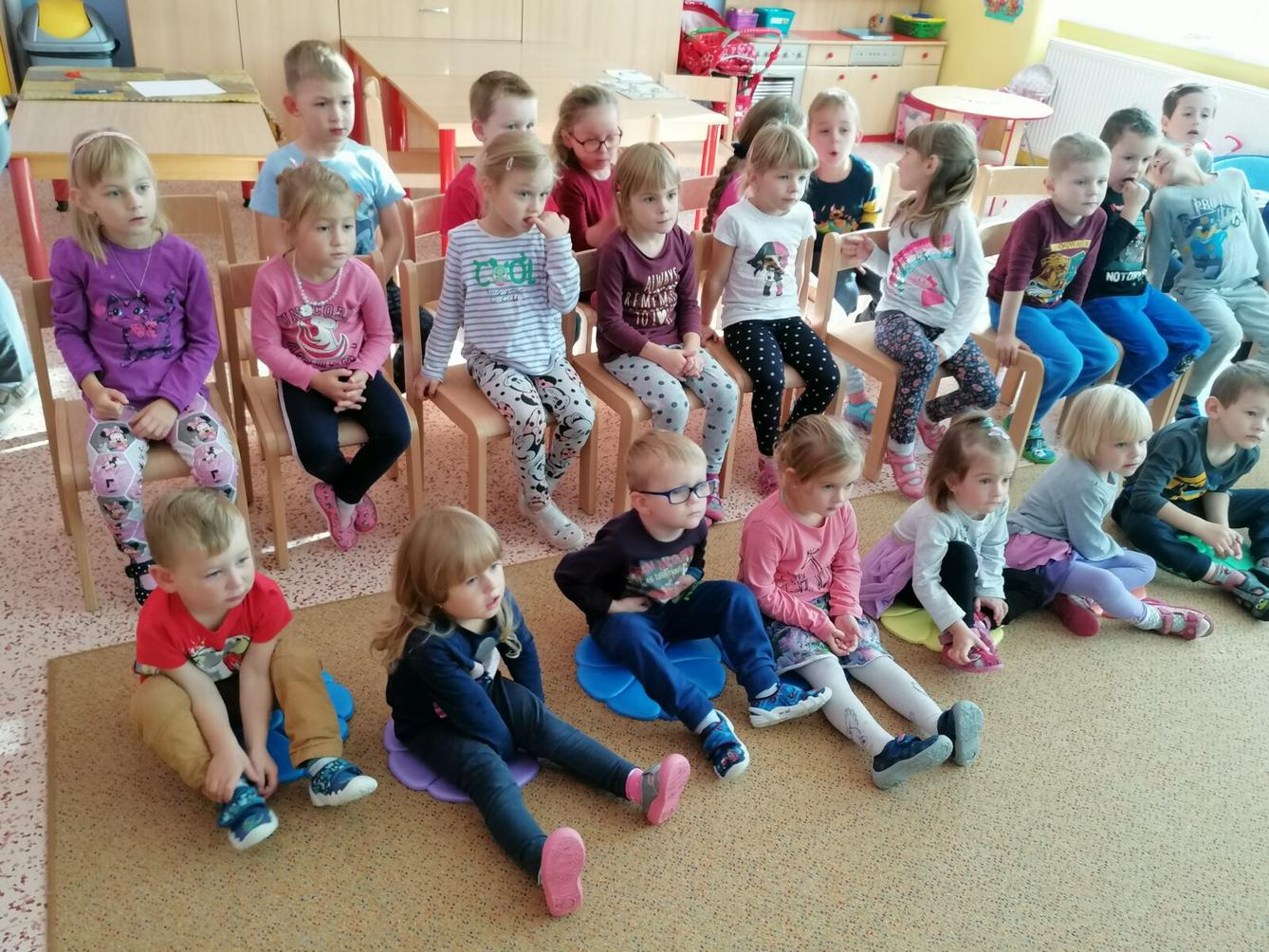 DIVADÉLKO v MŠ - "O Nanynce" - 2