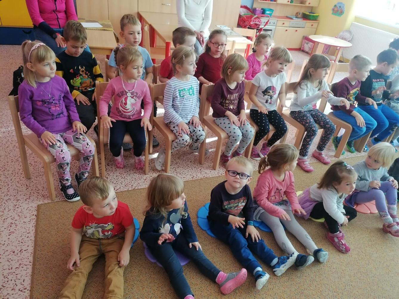 DIVADÉLKO v MŠ - "O Nanynce" - 8