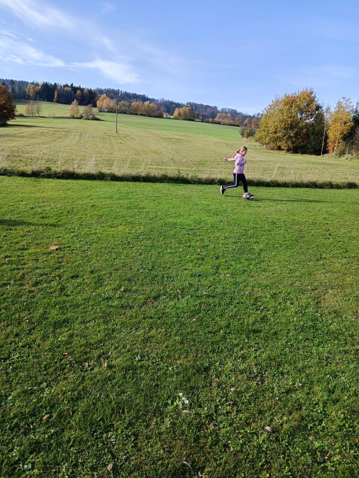 TLAPKY - říjen - 77