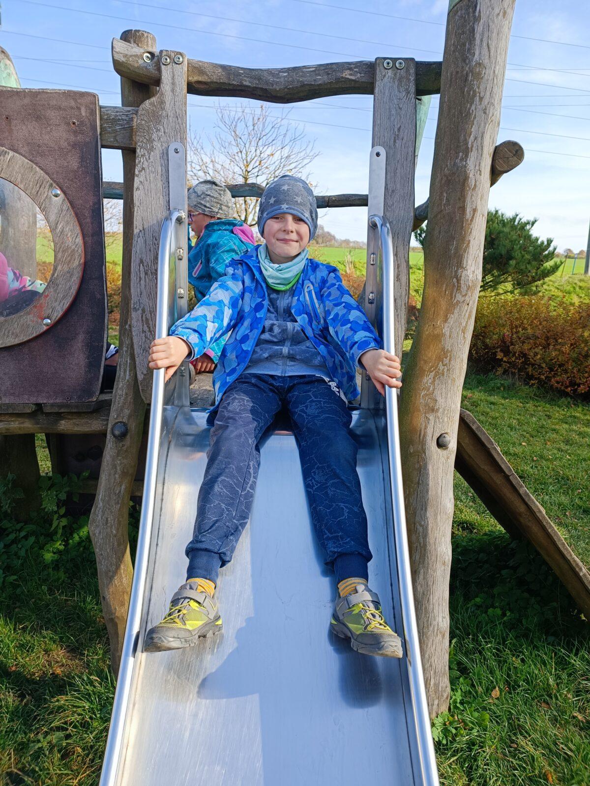 TLAPKY - říjen - 84