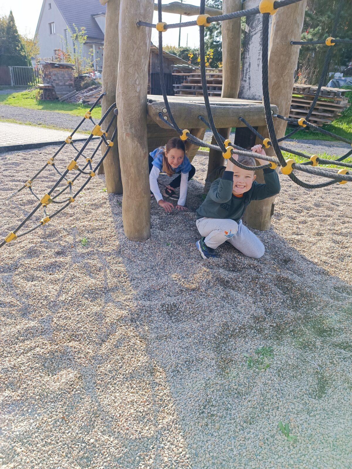 TLAPKY - říjen - 89