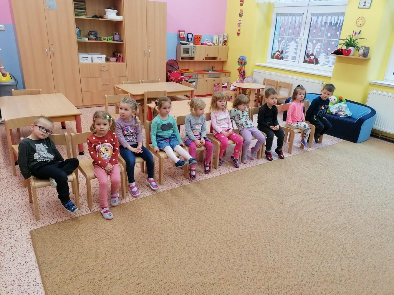 Sovičky hrají pohádku: "O DVANÁCTI MĚSÍČKÁCH" :-) - 21