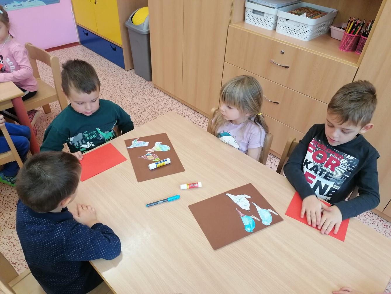 společná práce- "Zvířátka a ptáčci v zimě" :-) - 32