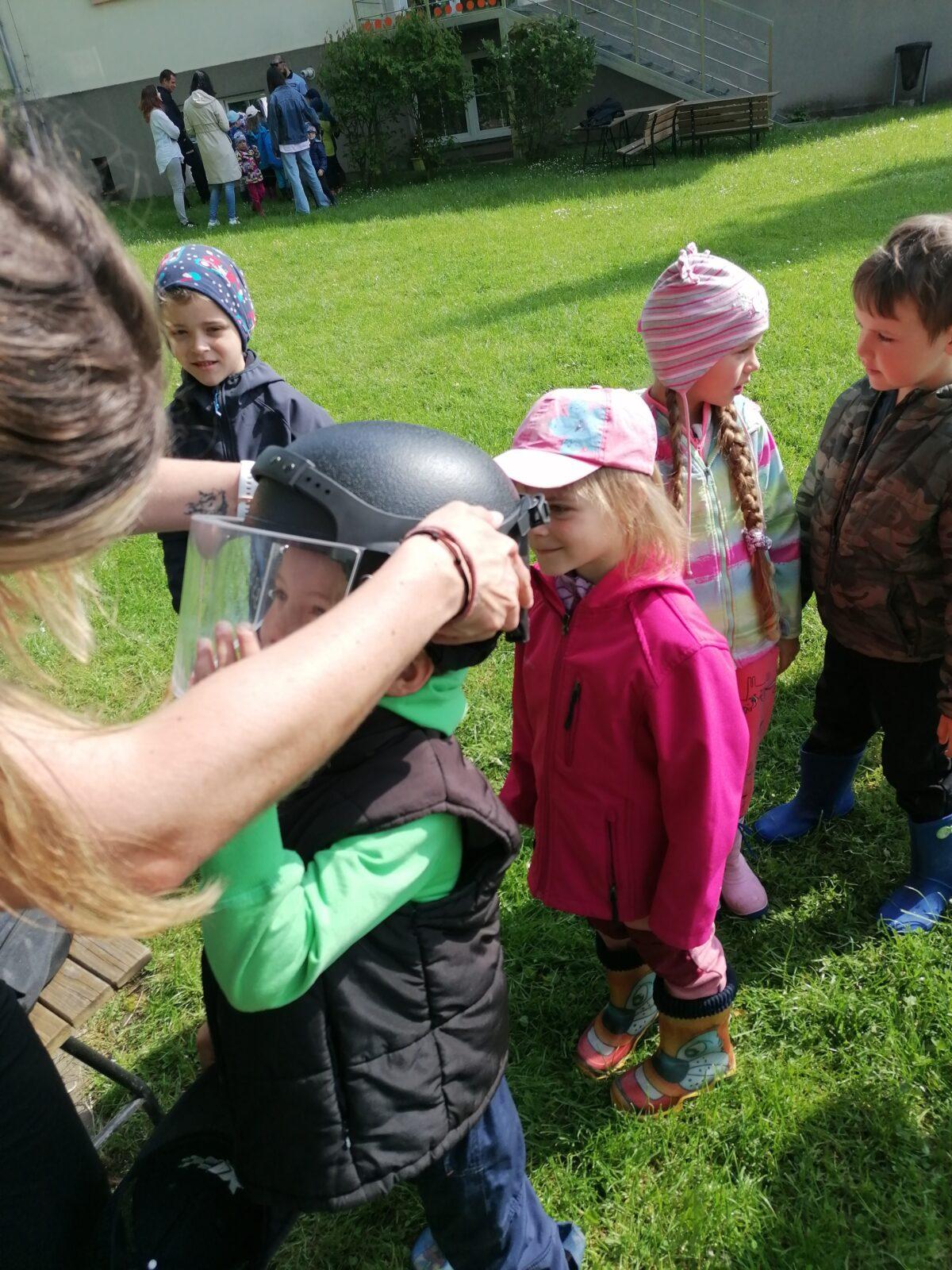 Policie ČR v naší školce :-) - 88