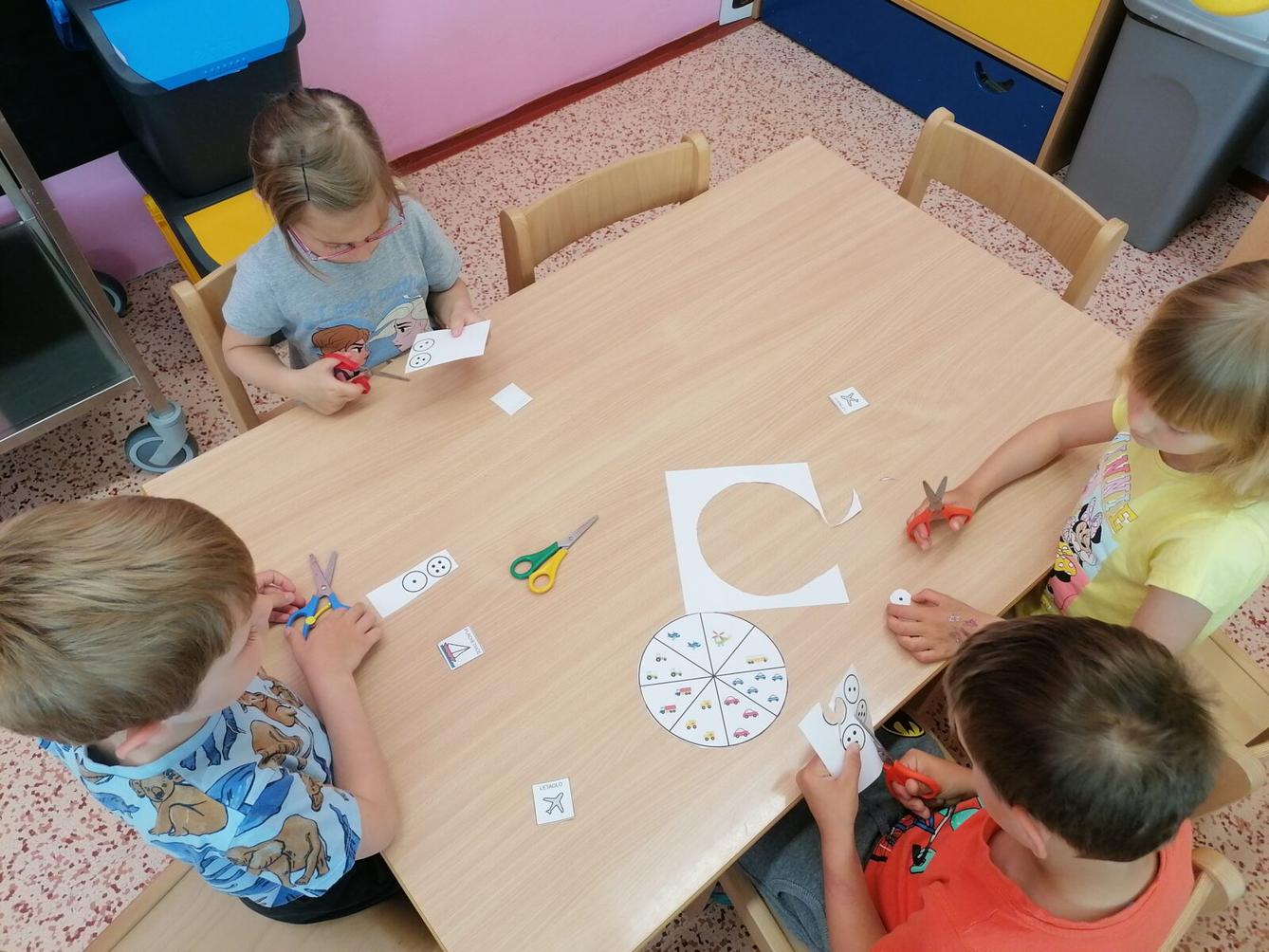 Broučci a Sovičky pracují společně :-) - 1