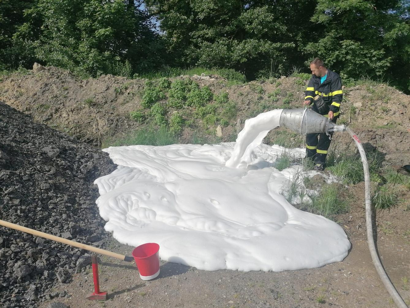 Hasiči v MŠ :-) - 28