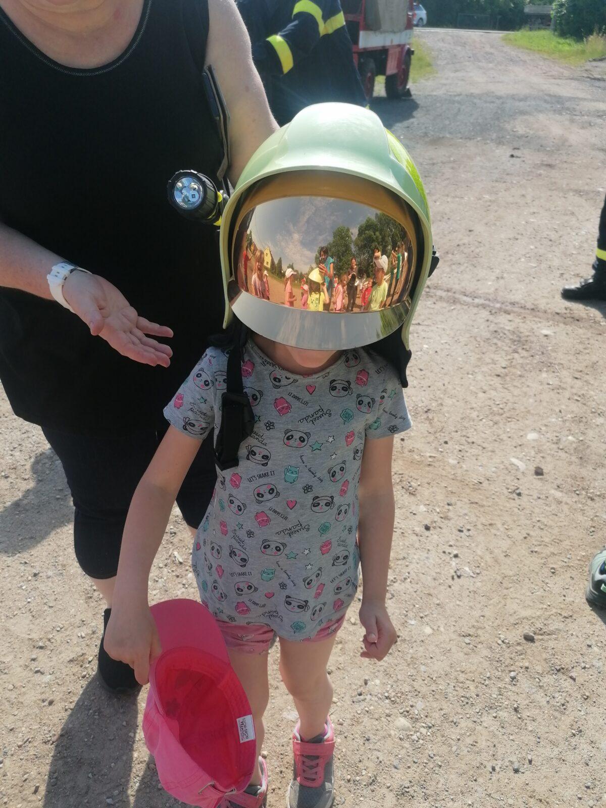 Hasiči v MŠ :-) - 51