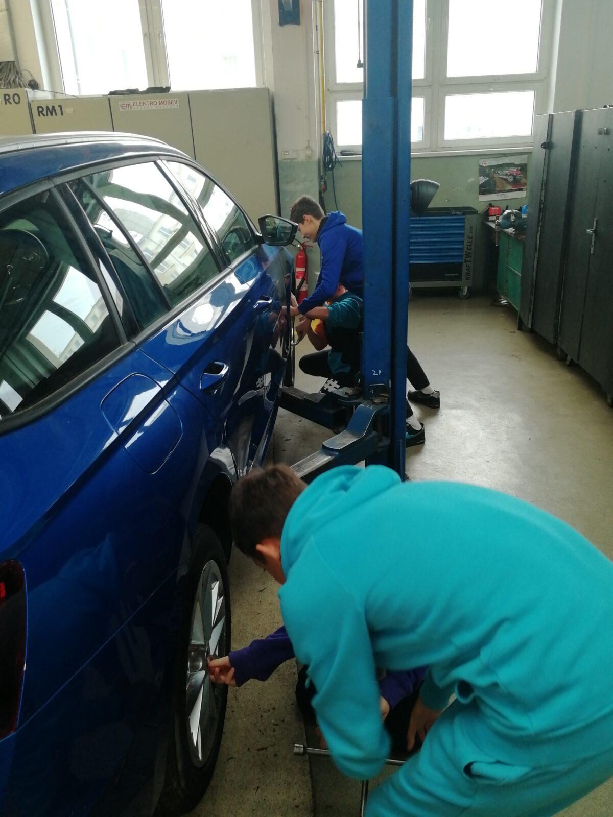 TECHNOhrátky ve Vysokém Mýtě - 8.třídy - 5