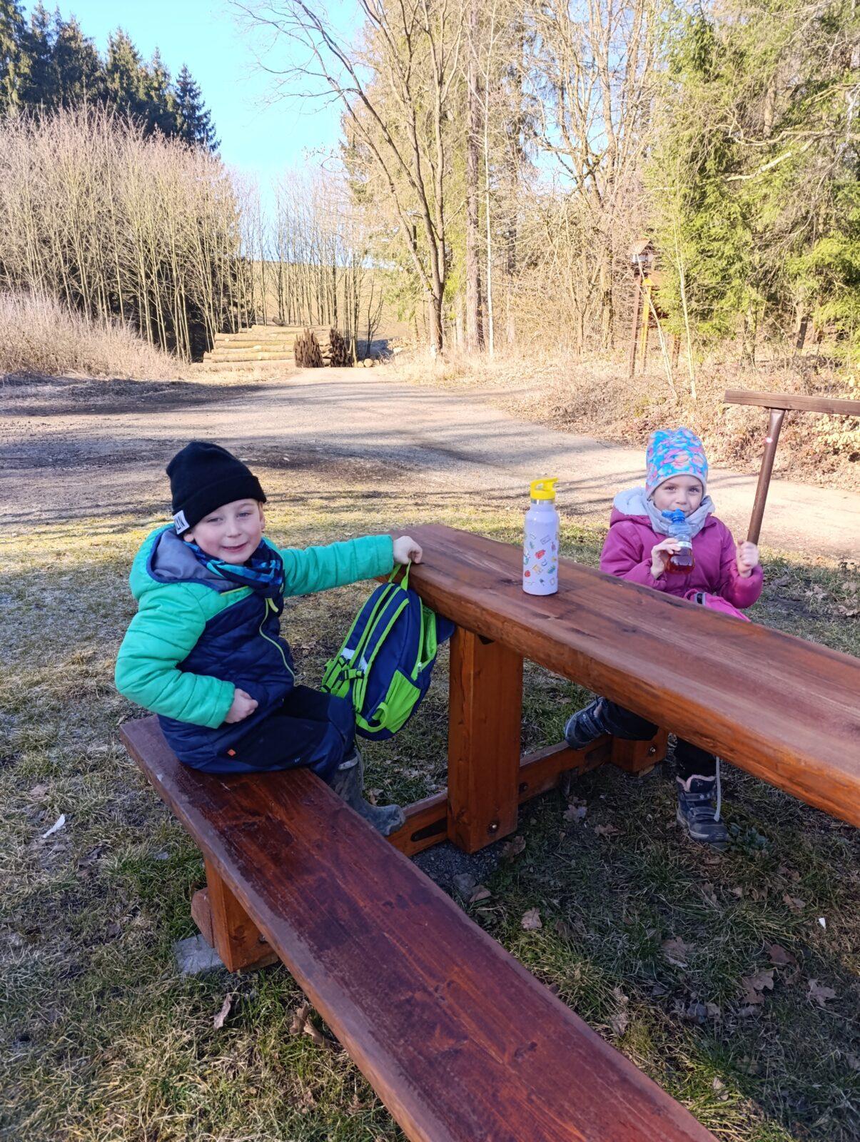 broučci a sovičky: „cestou necestou...“ - 9