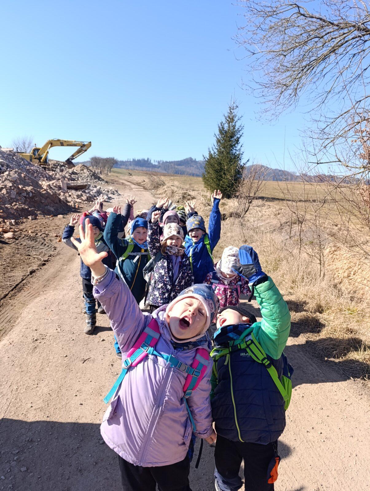 broučci a sovičky: „cestou necestou...“ - 59