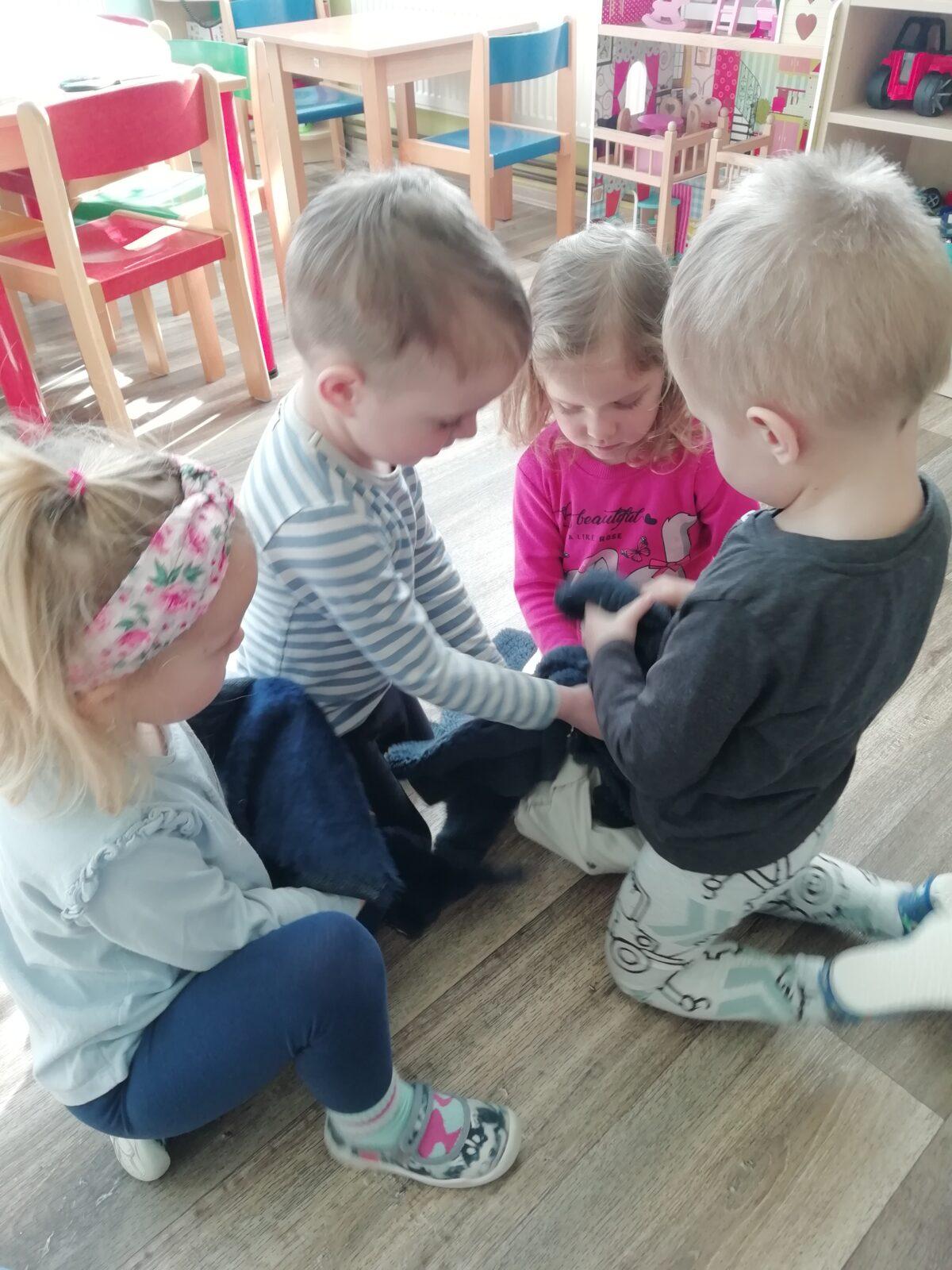 BROUČCI - ,,O ZAKLETÝCH STROMECH, PŘIŠLO JARO DO VSI´´ - 30