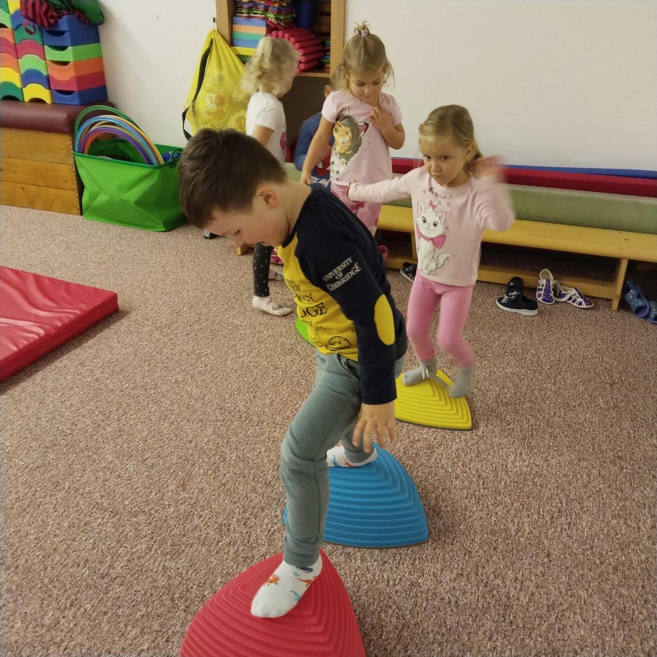 BROUČCI - VŮNĚ JABLÍČKA - 34