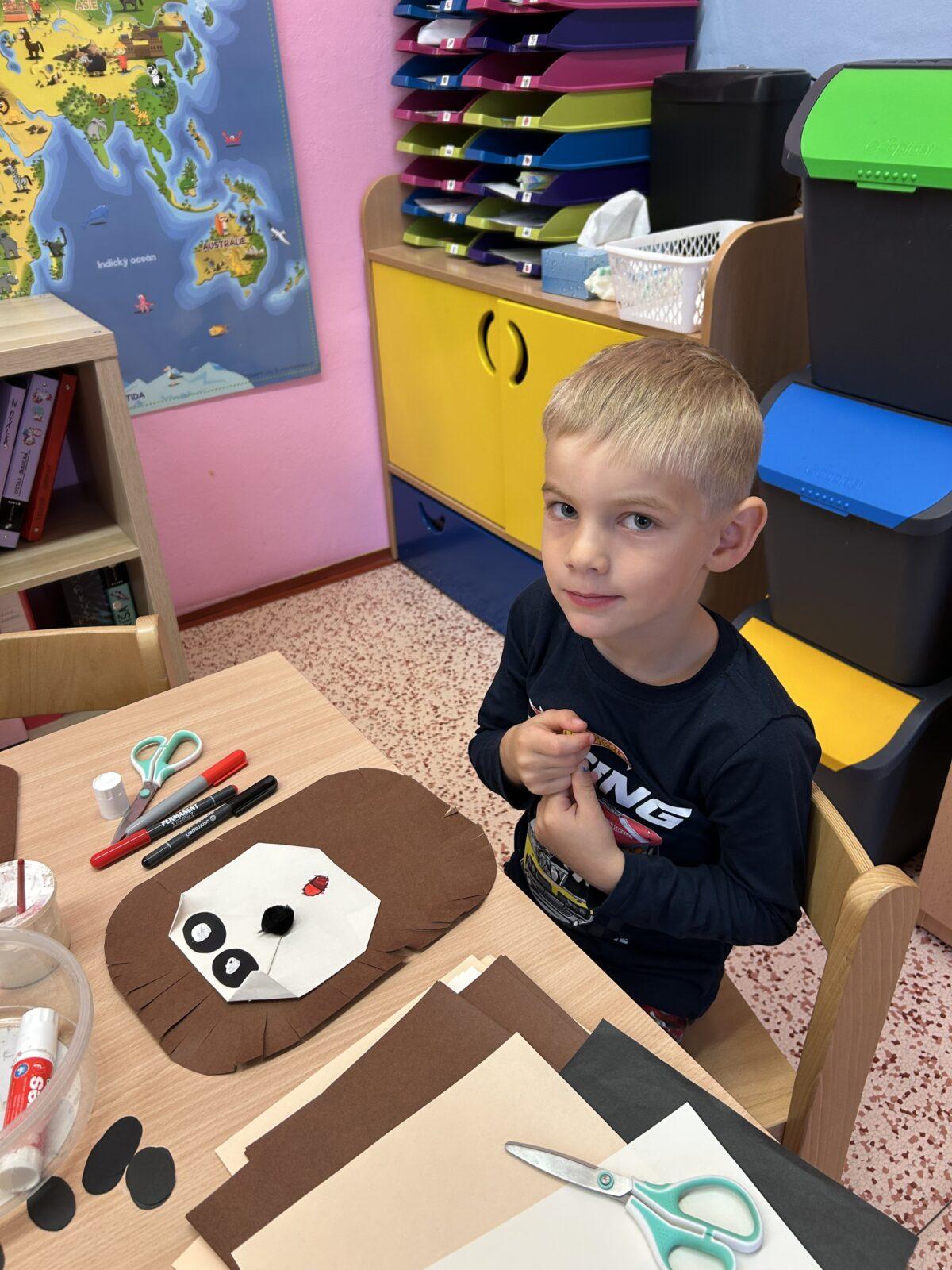 SOVIČKY: LISTÍ ŽLOUTNE POLETUJE - 16