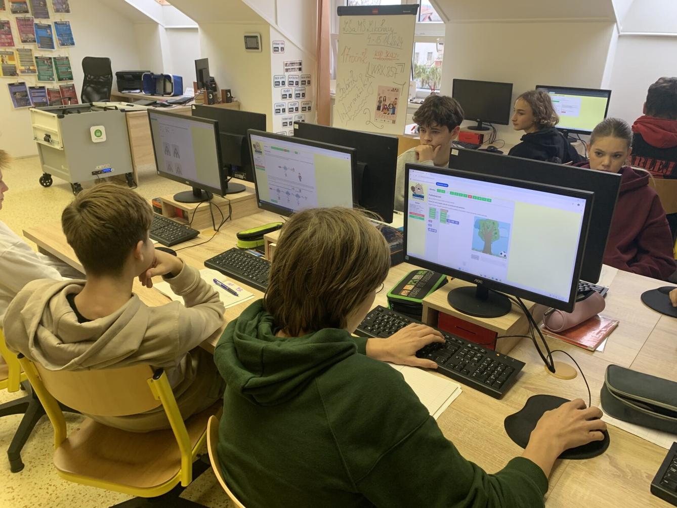 Bobřík informatiky - 12