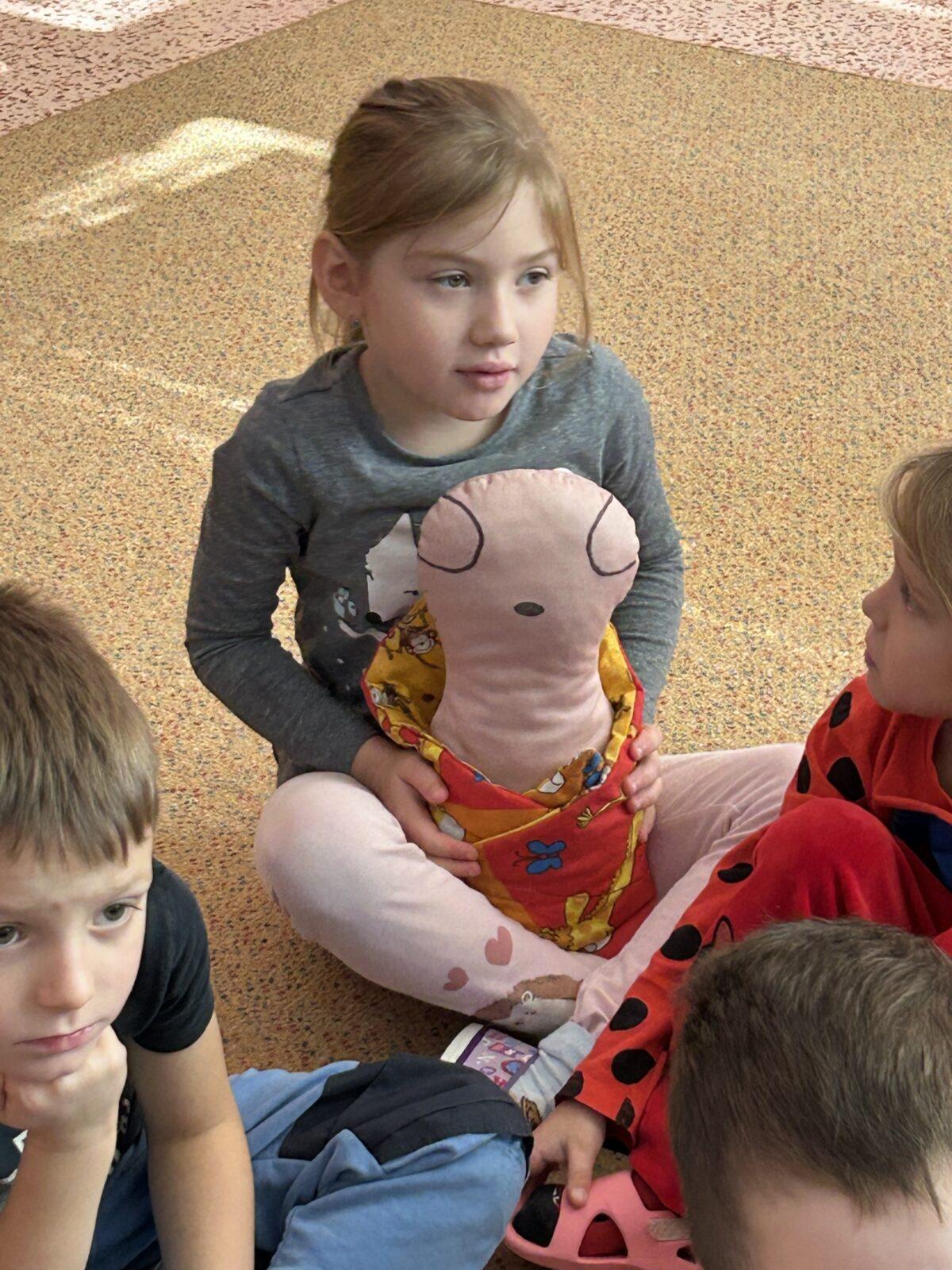 VZDĚLÁVACÍ PROGRAM - USPÁVÁNÍ BROUČKŮ - 54