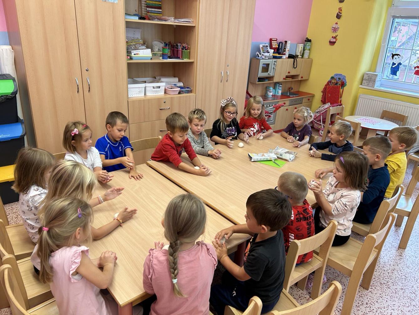 SOVIČKY: ,,ČAS JABLÍČKOVÉ VŮNĚ" - 16