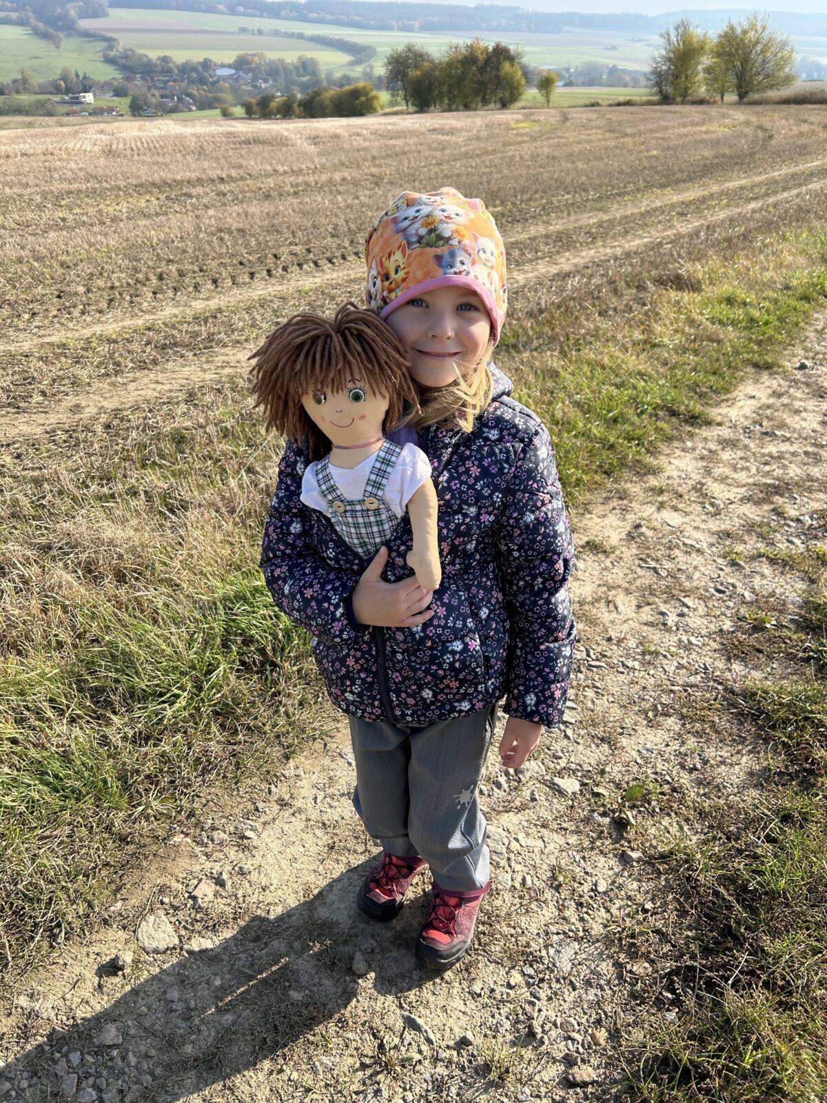 SOVIČKY: LISTÍ ŽLOUTNE, POLETUJE - 28