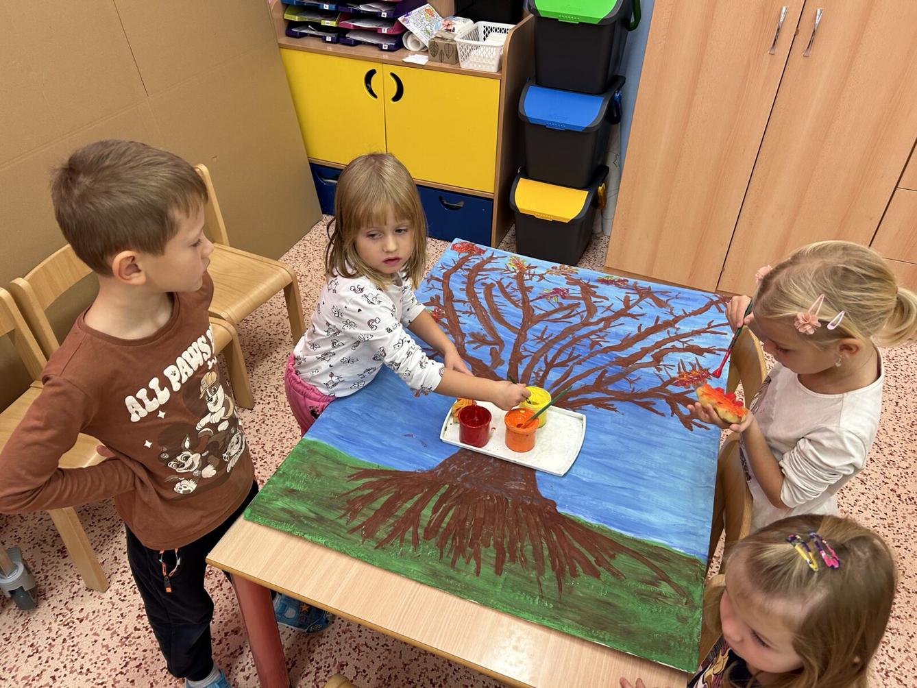 SOVIČKY: LISTÍ ŽLOUTNE, POLETUJE - 32