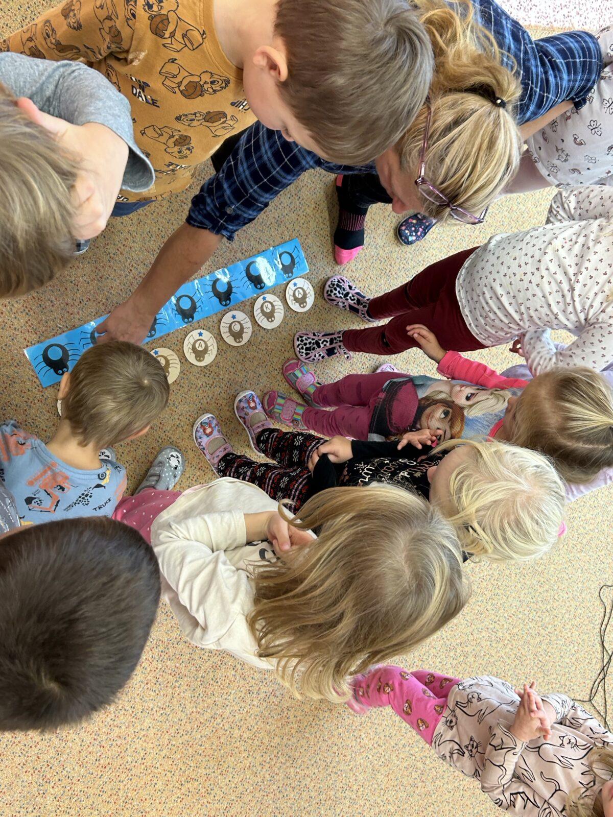 PROGRAM S KNIHOVNICEMI PRO DĚTI - 17