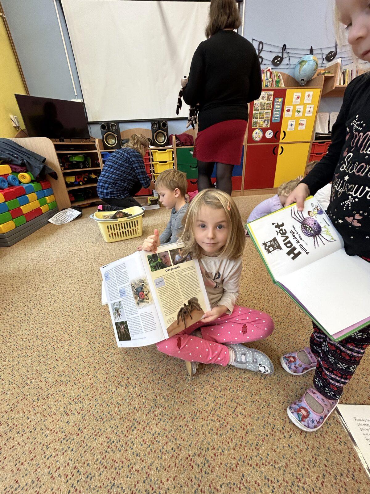 PROGRAM S KNIHOVNICEMI PRO DĚTI - 29