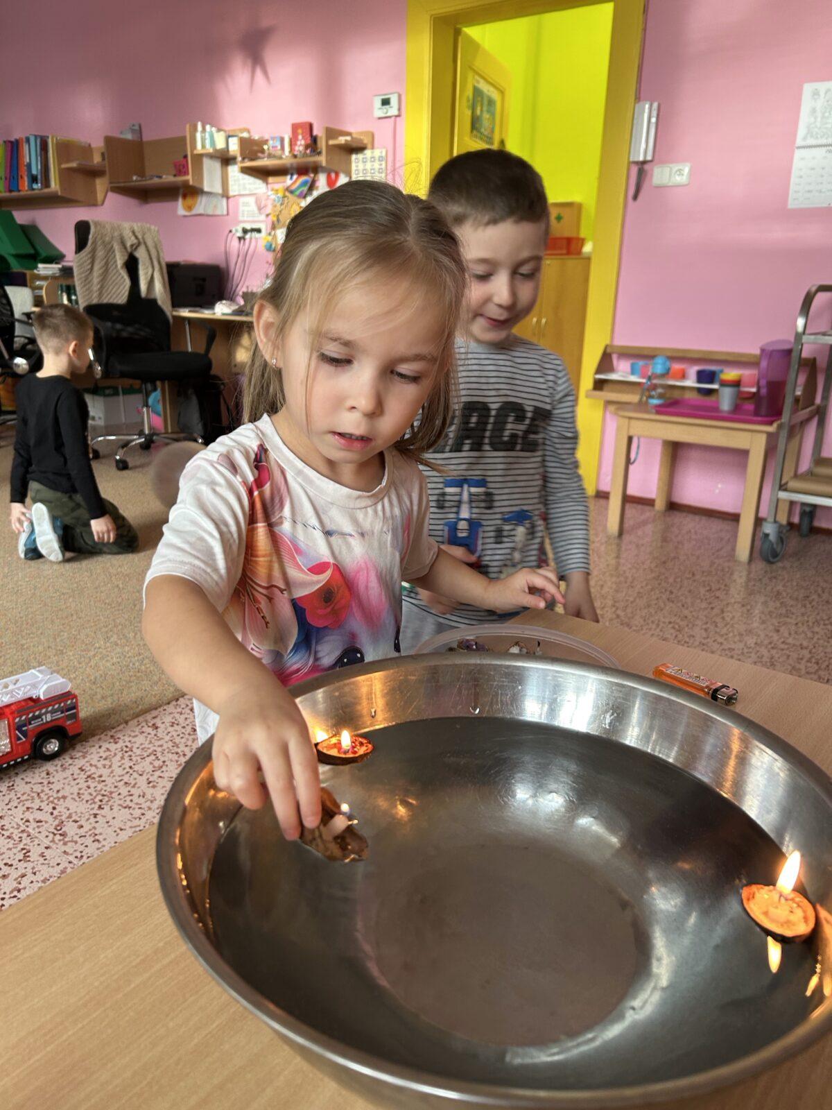 OHLÉDNUTÍ ZA VÁNOCI - 19