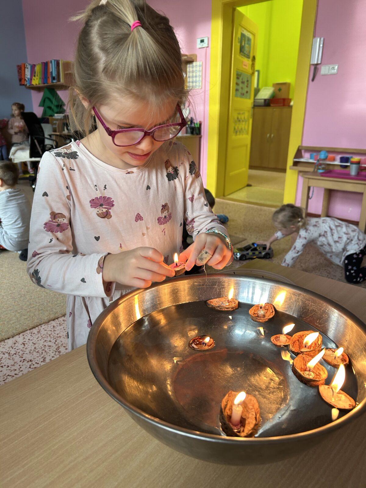 OHLÉDNUTÍ ZA VÁNOCI - 26