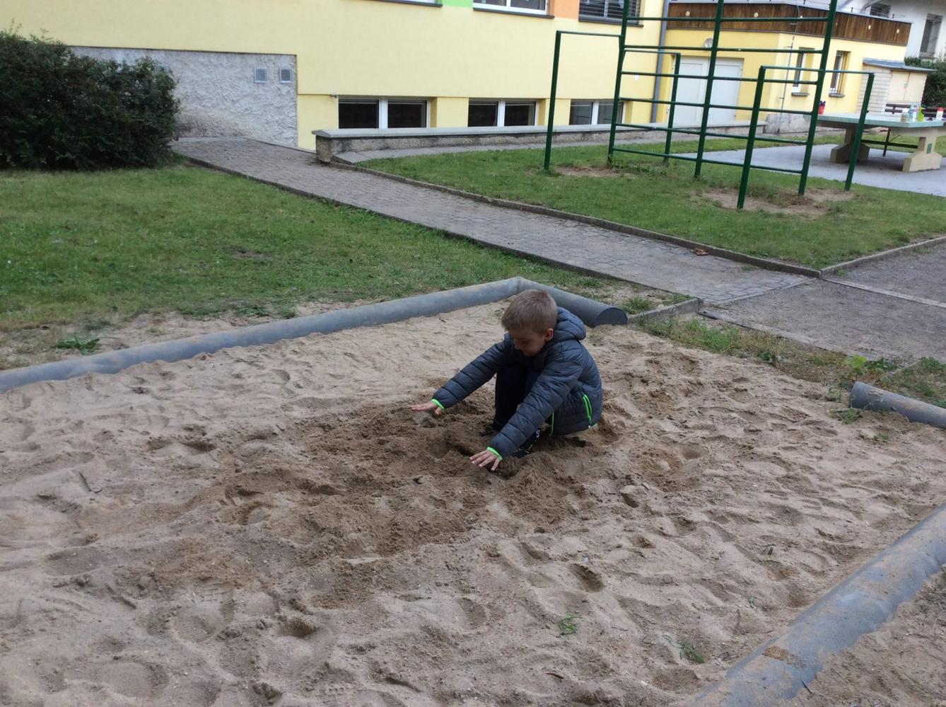 ZÁŘÍ - 2. ODDĚLENÍ - 89