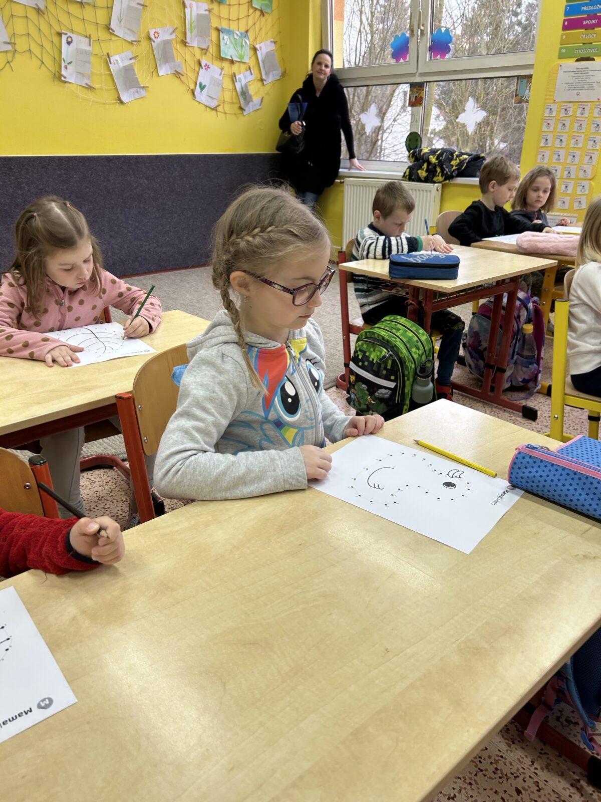 PŘEDŠKOLÁCI: NÁVŠTĚVA ZŠ - 16