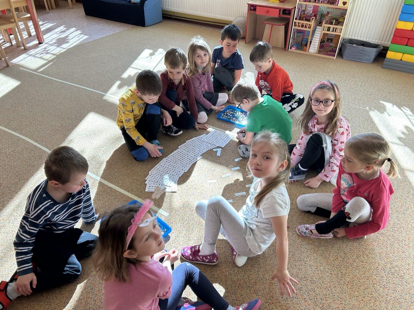 SOVIČKY: TĚŠÍME SE DO ŠKOLY - 15