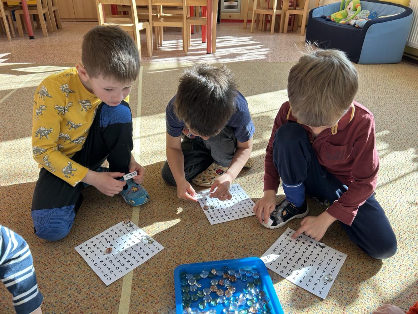 SOVIČKY: TĚŠÍME SE DO ŠKOLY - 16