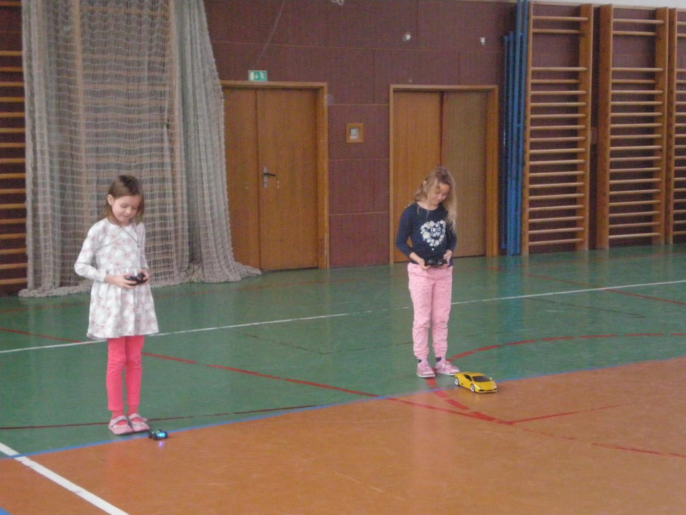 Závody aut-2. třída - 6