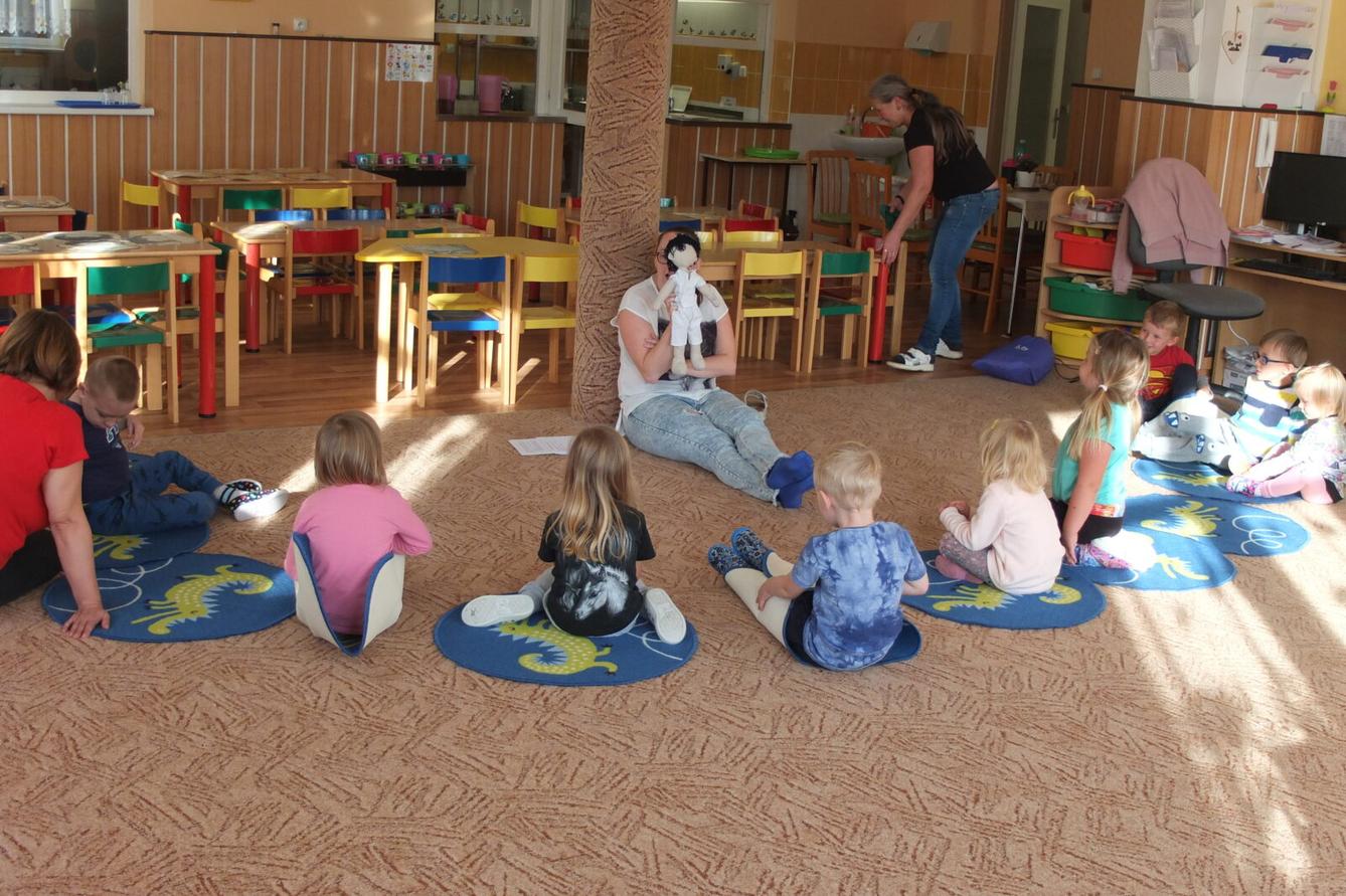 Človíček se představuje 1 - 1