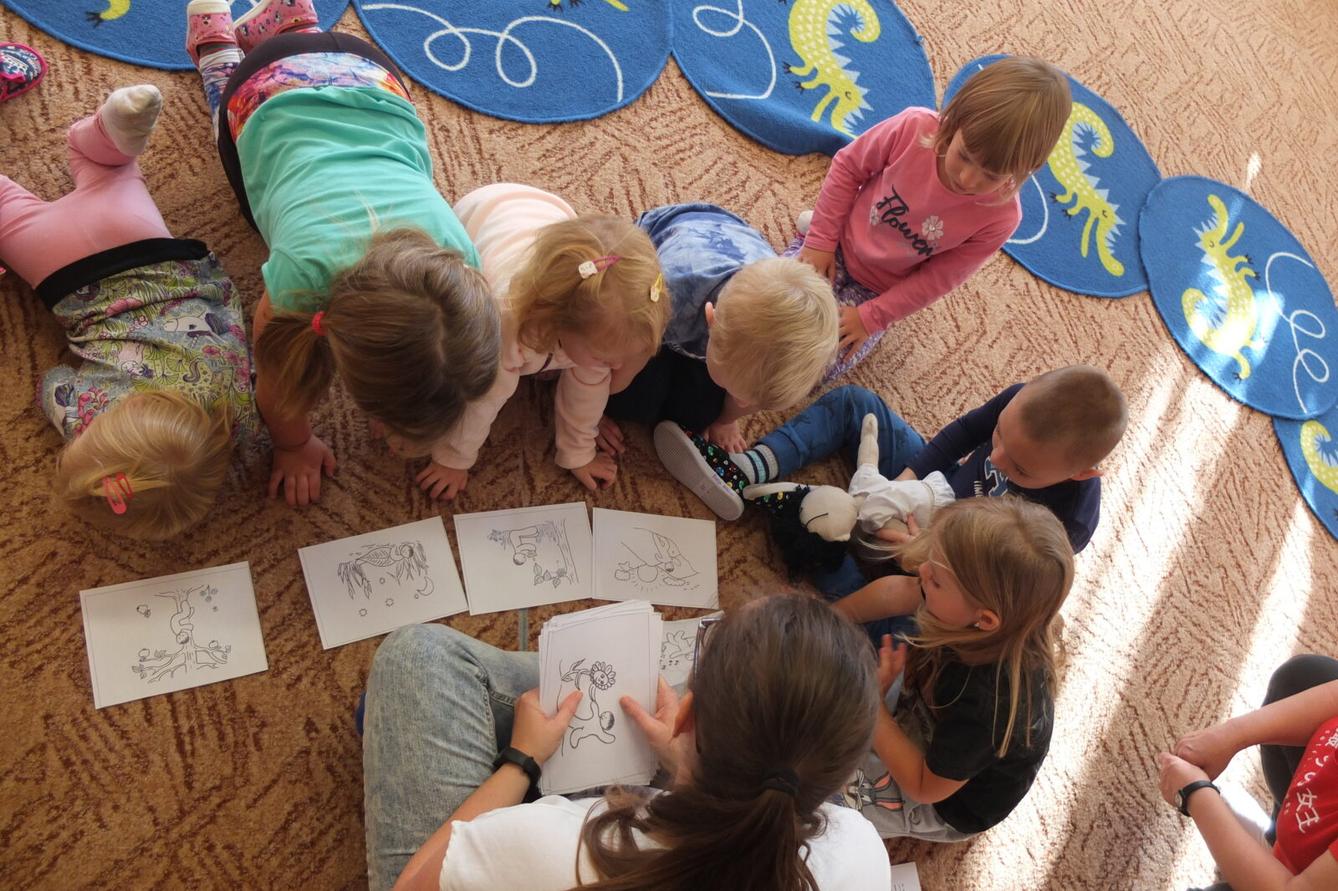 Človíček se představuje 1 - 13