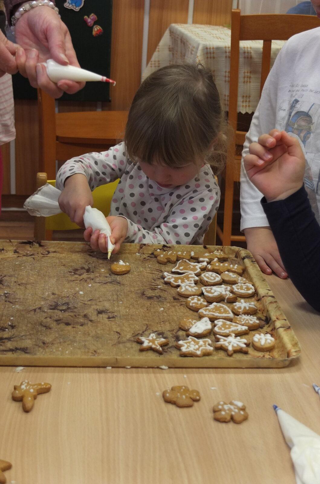 Pečení perníčků - 39