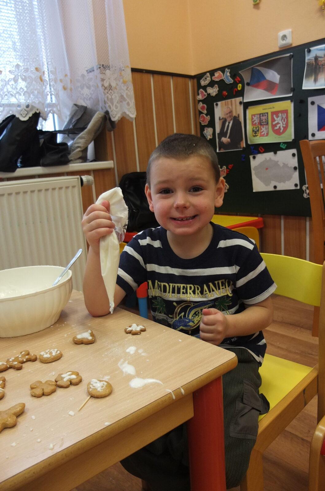 Pečení perníčků - 48