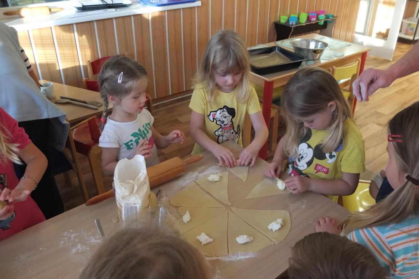 Pečení svatomartinských rohlíčků - 19