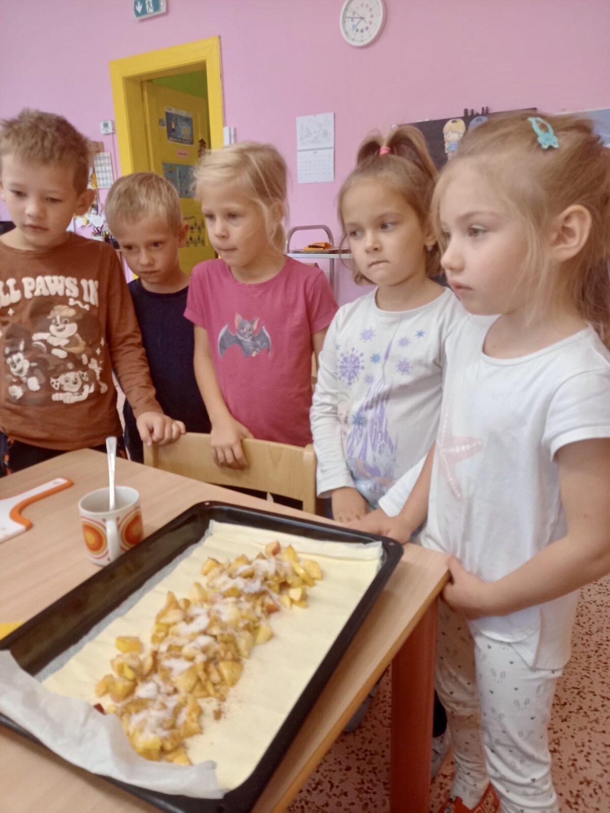 SOVIČKY: ,,ČAS JABLÍČKOVÉ VŮNĚ" - 32