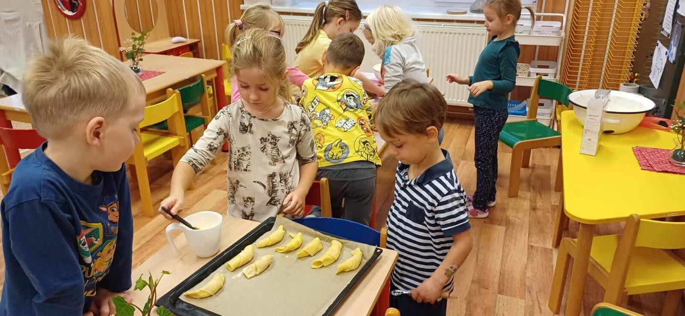 pečení svatomartinských rohlíčků - 13