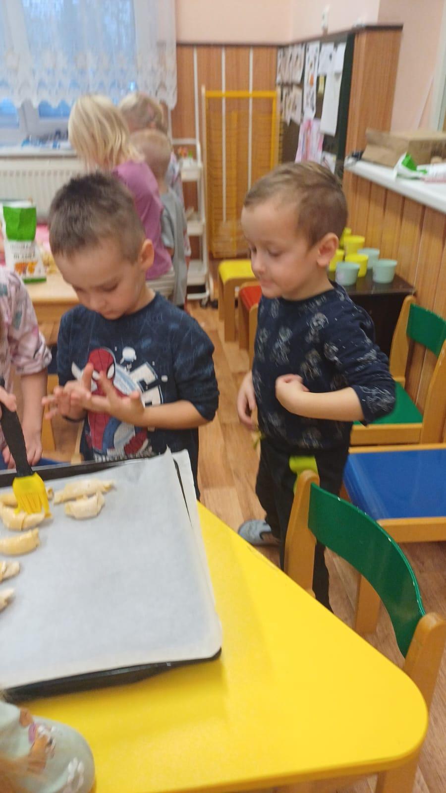 pečení svatomartinských rohlíčků - 15