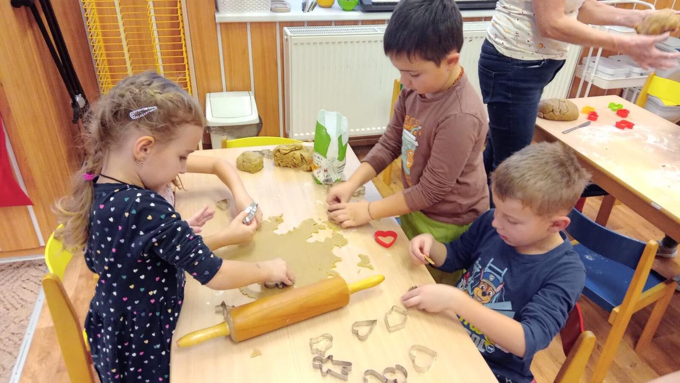 Pečení perníčků - 12